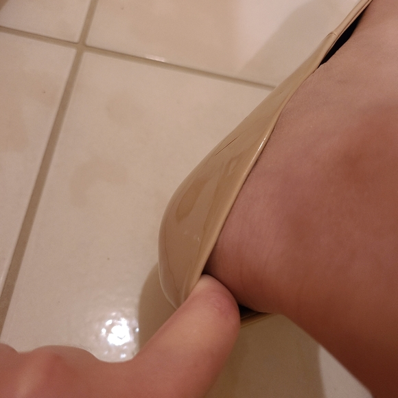 Nude Pumps / Heels - Picture 7 of 11